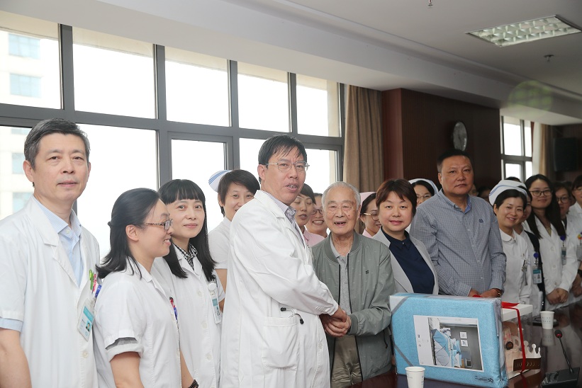 A98I9804_副本.jpg A98I9804_副本.jpg